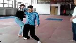 小朋友跆拳道表演视频,活力四溢的舞台瞬间