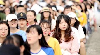 毕业感人视频,那些触动心灵的离别瞬间